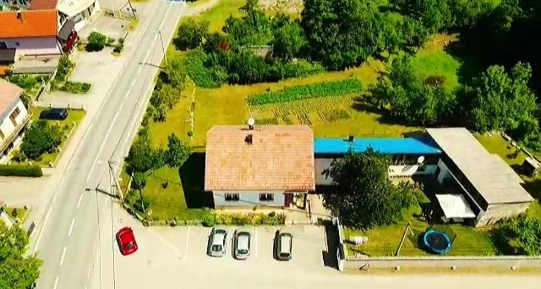 Apartman Josipa Drežnik Grad Εξωτερικό φωτογραφία